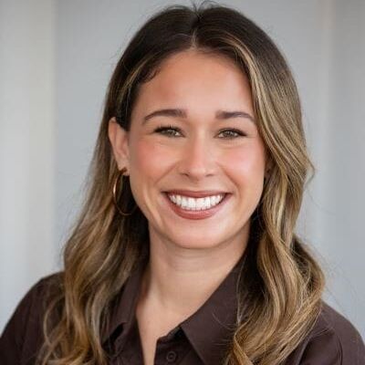 MADISON_CRUZ_ES_CHAMBER_AMBASSADOR_HEADSHOT_2026_BLUE_ROOM_PHOTOGRAPHY-8057